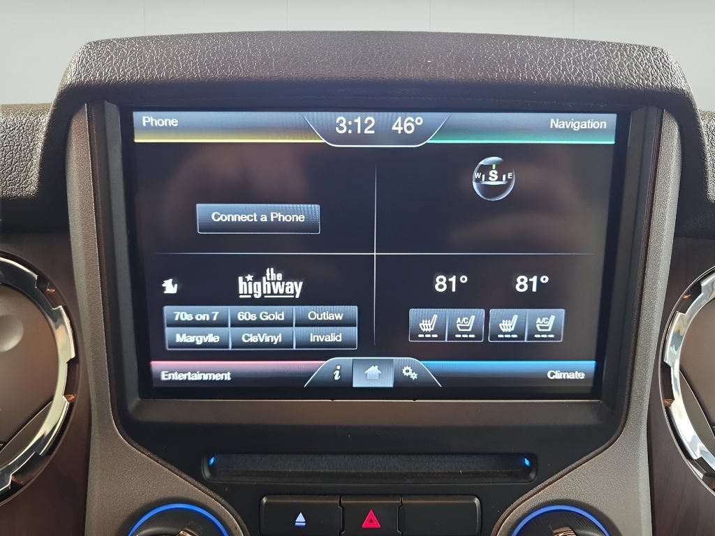 Used 2016 Ford F350 Lariat w/ Lariat Interior Package AWD/4WD image 13