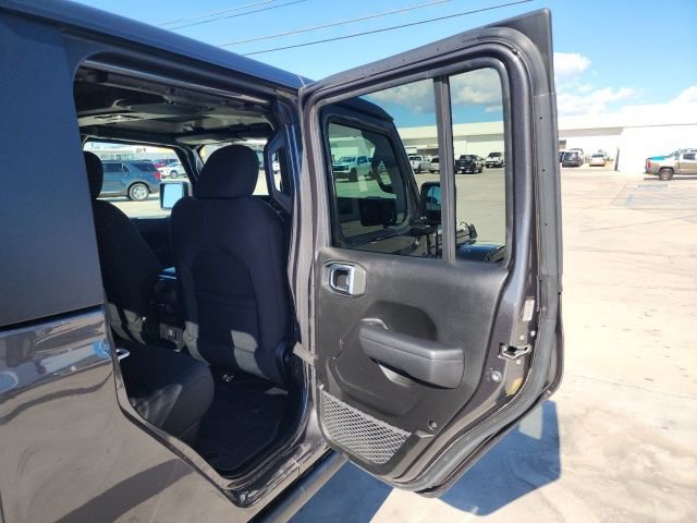 Used 2023 Jeep Gladiator Willys image 24
