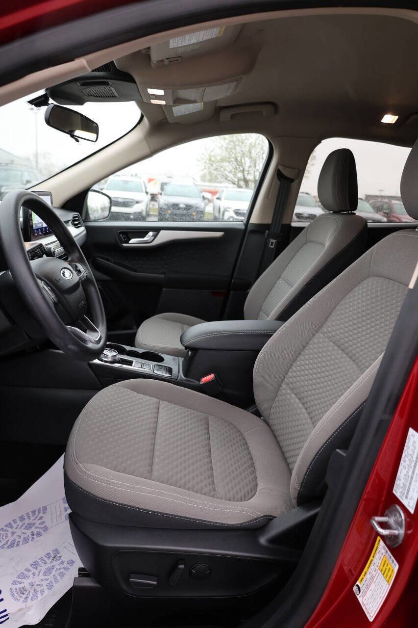 Used 2020 Ford Escape SE AWD/4WD image 13