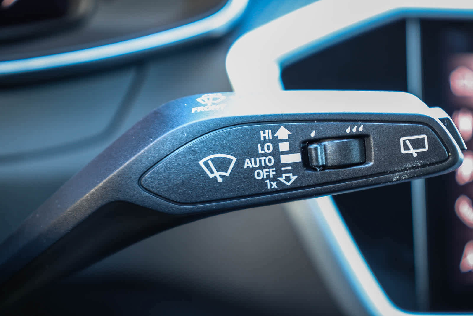 Used 2025 Audi RS 6 performance w/ Matte Carbon Package image 36