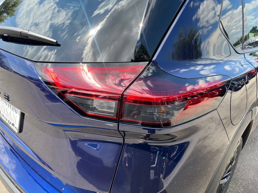 Certified 2026 Nissan Rogue Dark Armor FWD image 43