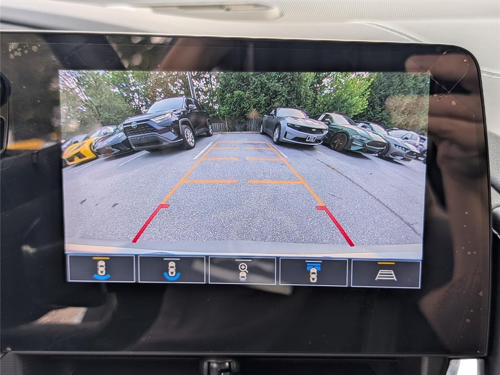 Used 2020 Chevrolet Corvette Stingray Preferred Conv w/ 2LT Preferred Equipment Group RWD image 27