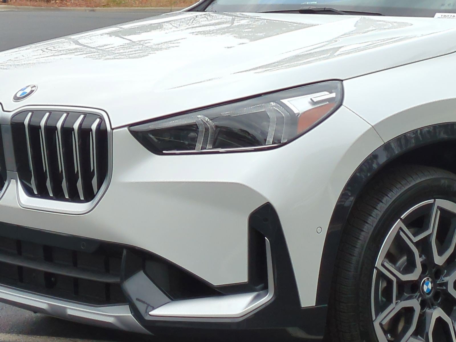 Certified 2026 BMW X1 xDrive28i w/ Convenience Package AWD/4WD image 6