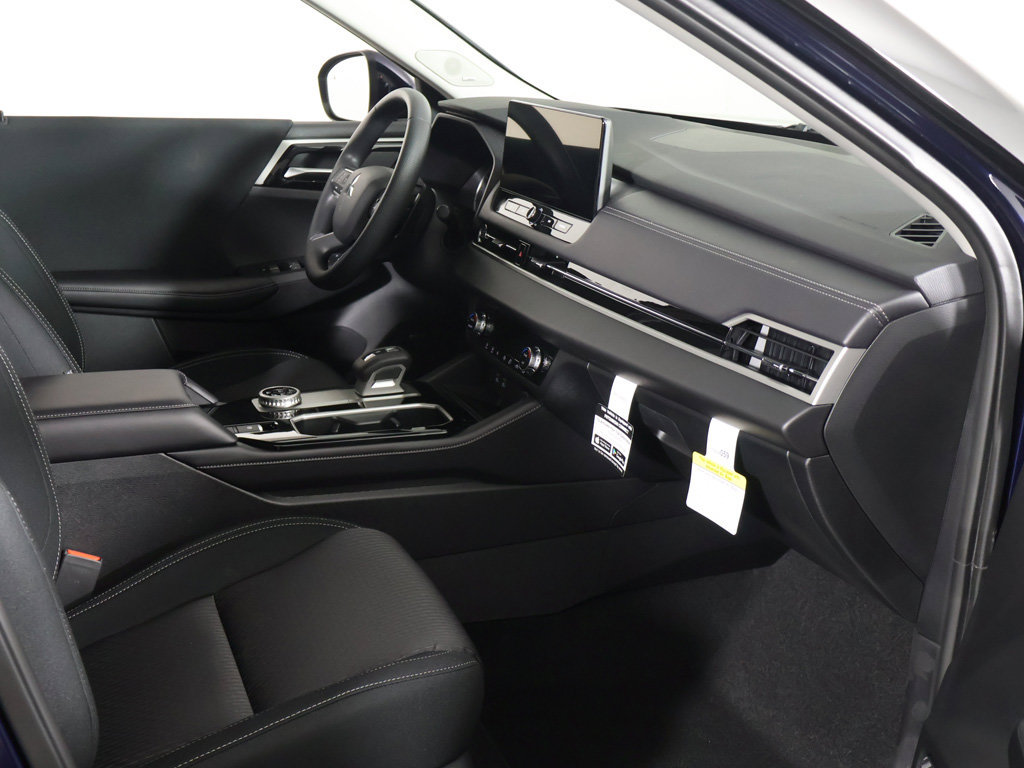 New 2026 Mitsubishi Outlander ES AWD/4WD image 25