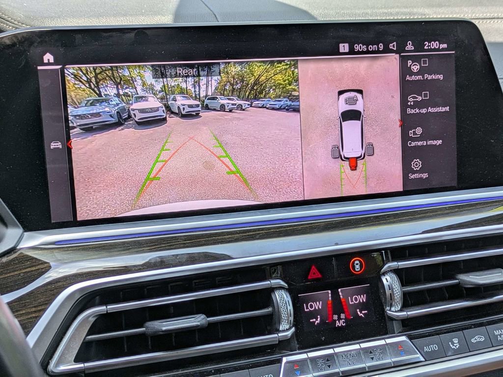 Used 2021 BMW X5 xDrive40i w/ M Sport Package image 21