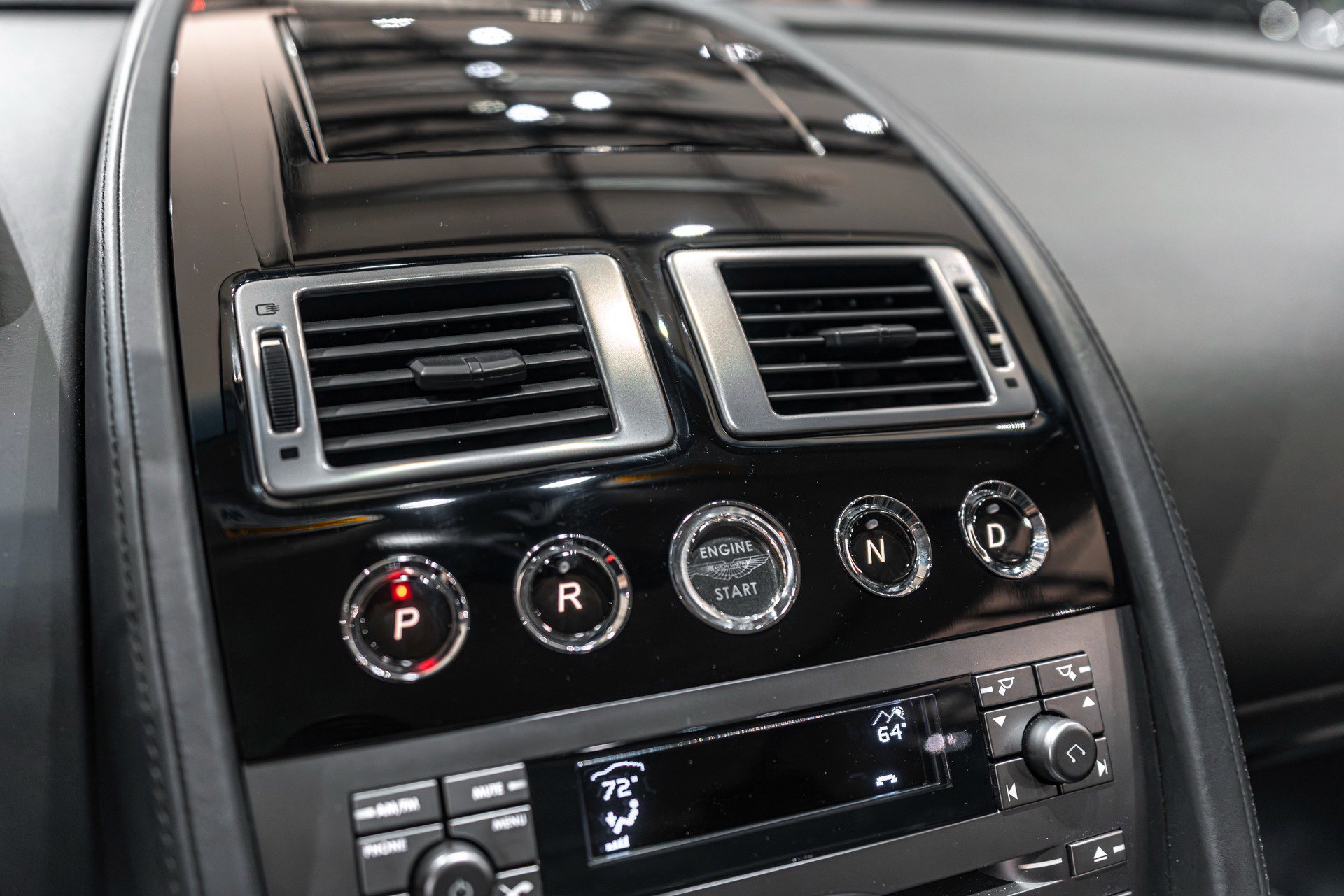 Used 2008 Aston Martin DB9 Coupe image 14