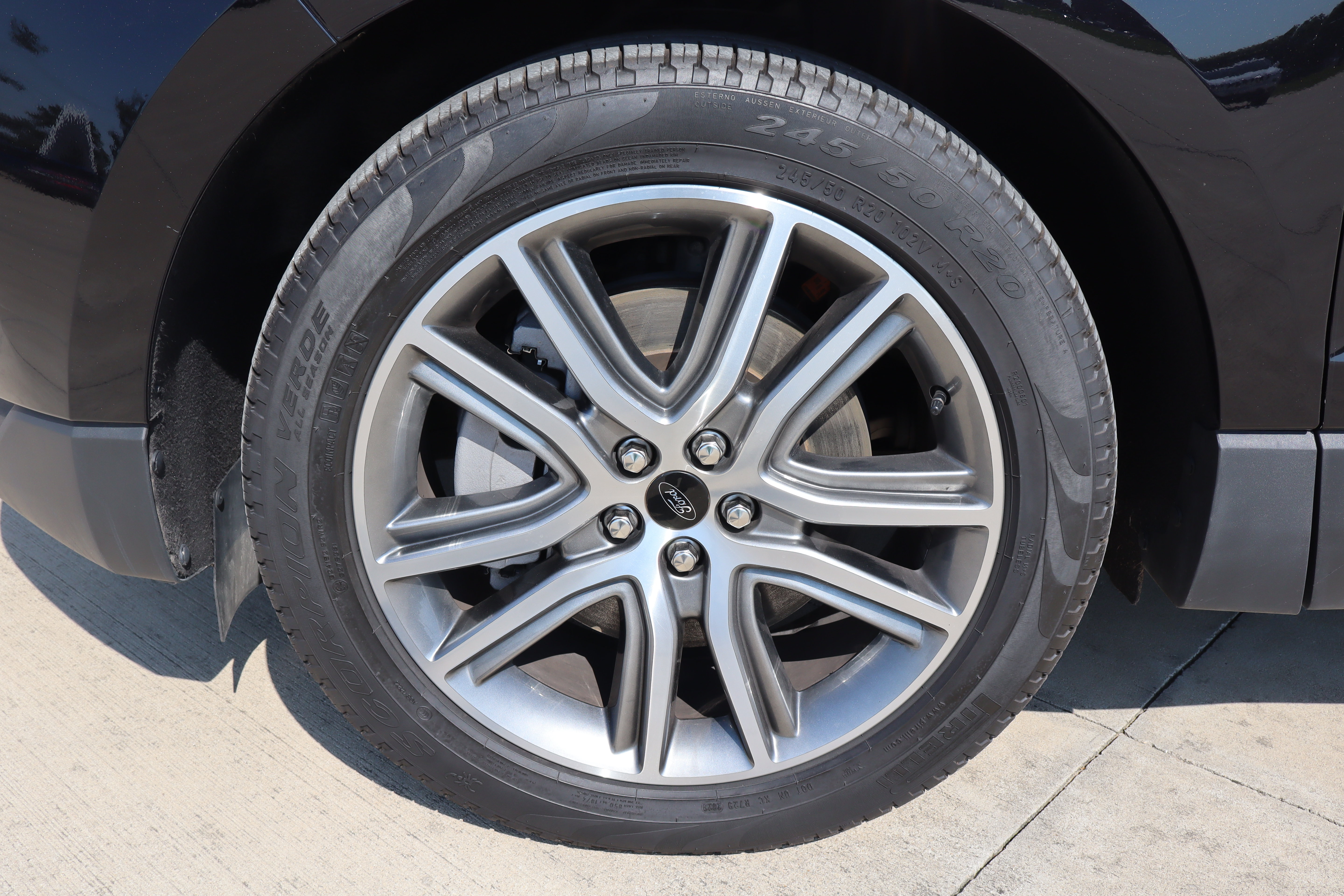 Used 2024 Ford Edge Titanium w/ Equipment Group 301A AWD/4WD image 30