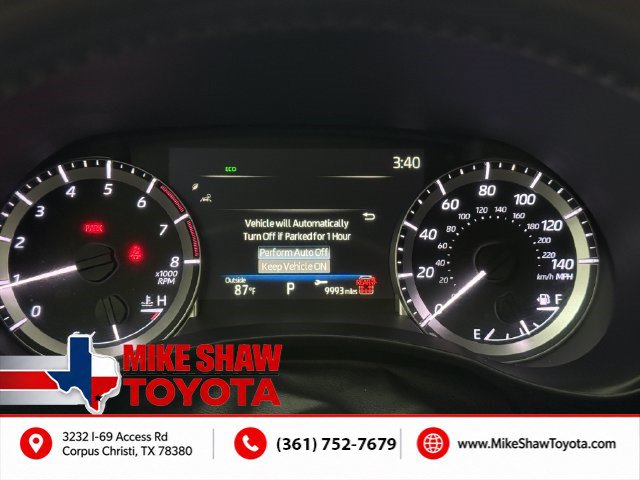 Used 2024 Toyota Highlander XLE FWD image 16