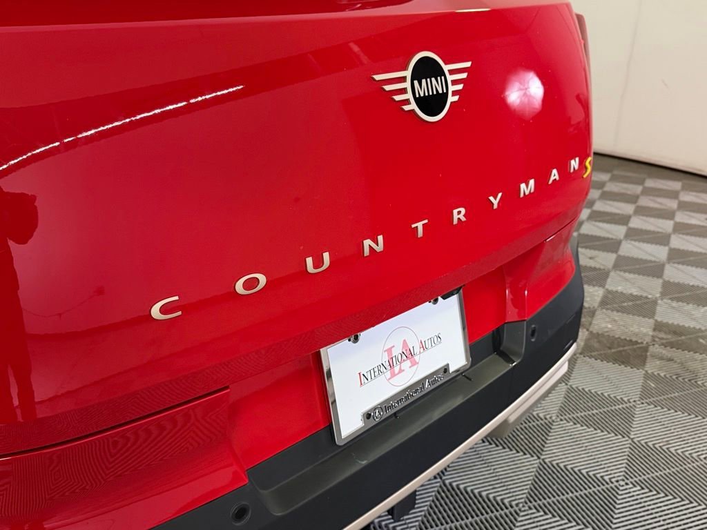 Used 2025 MINI Cooper Countryman SE w/ Comfort Package Max image 11