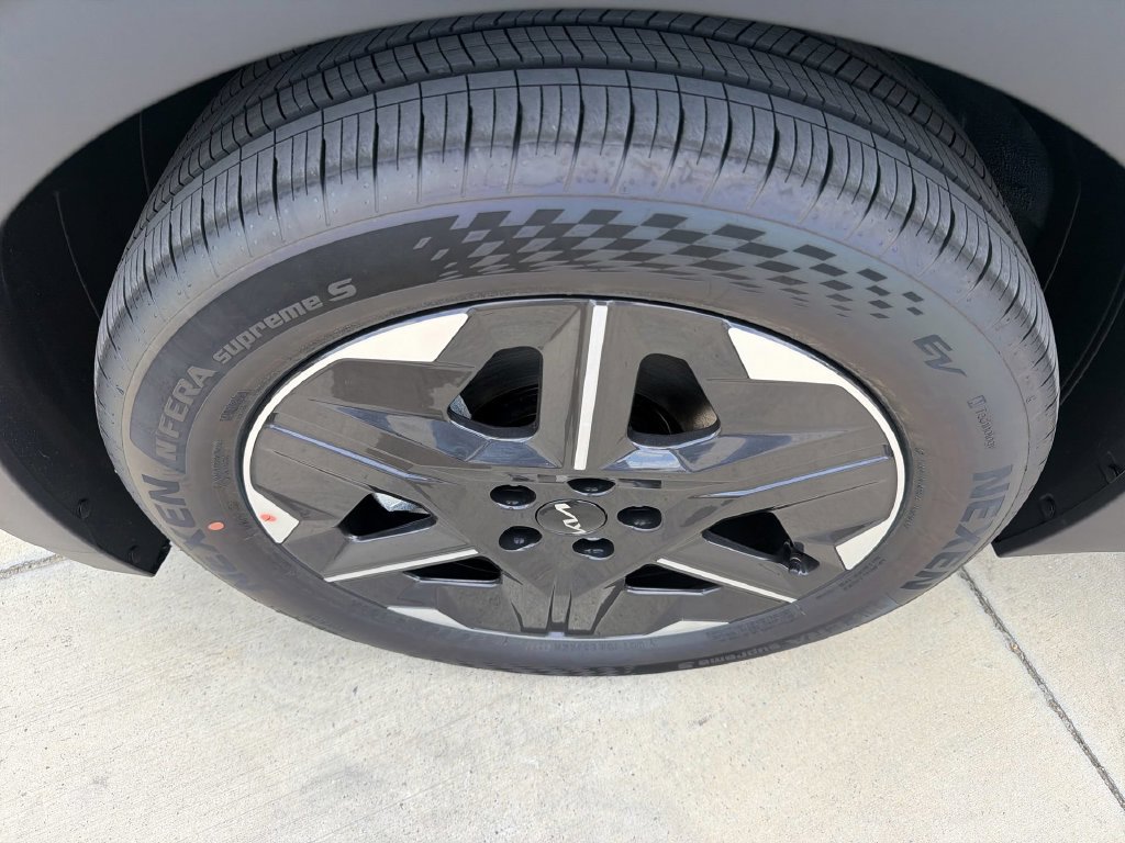 New 2026 Kia EV6 Light RWD image 19