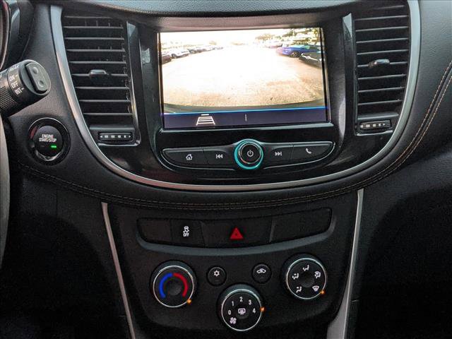 Used 2022 Chevrolet Trax LT w/ Driver Confidence Package image 14