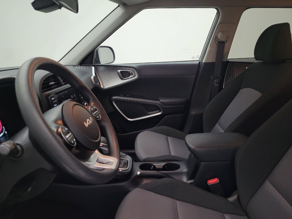 Used 2024 Kia Soul LX w/ Option Group 015 image 17