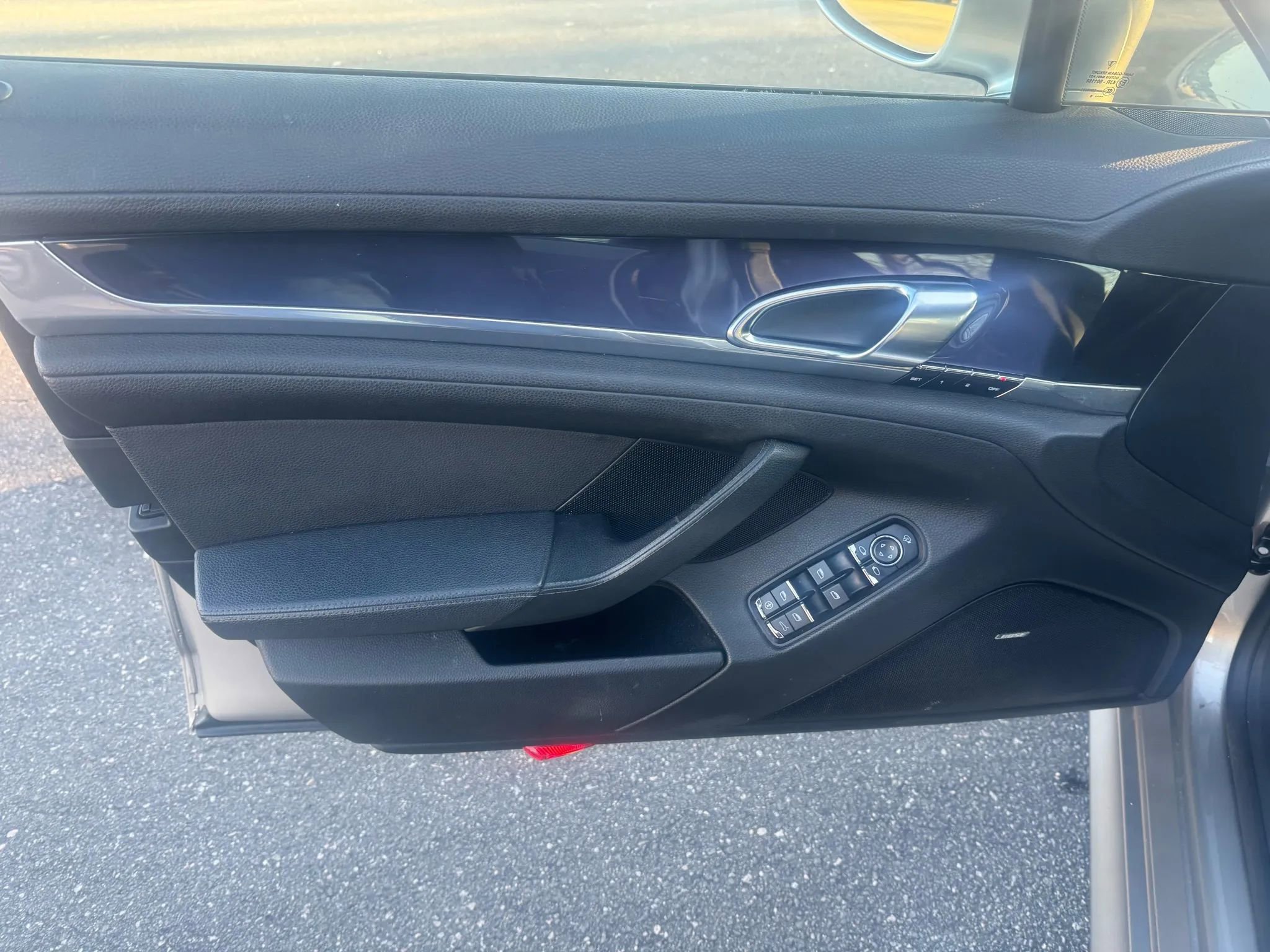 Used 2011 Porsche Panamera 4 image 16