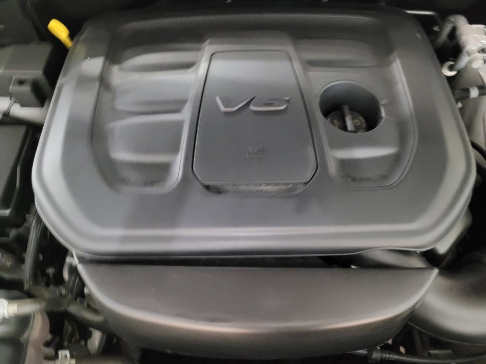 Used 2022 Jeep Grand Cherokee Laredo E image 30