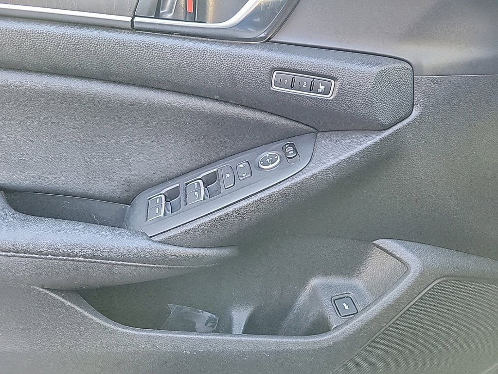 Used 2020 Honda Accord EX-L image 12