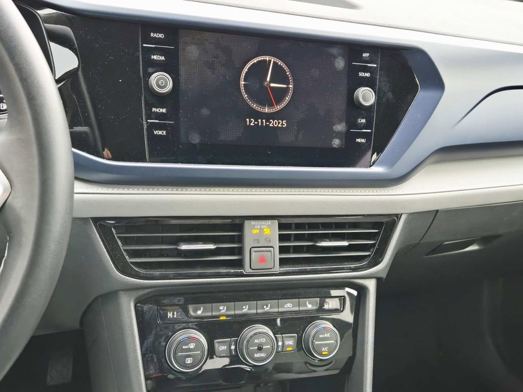 Used 2024 Volkswagen Taos SE image 23