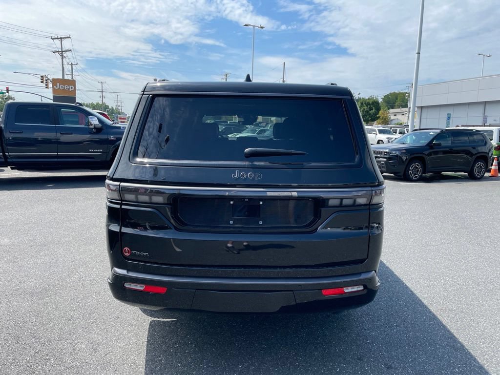 New 2026 Jeep Grand Wagoneer L Limited AWD/4WD image 5