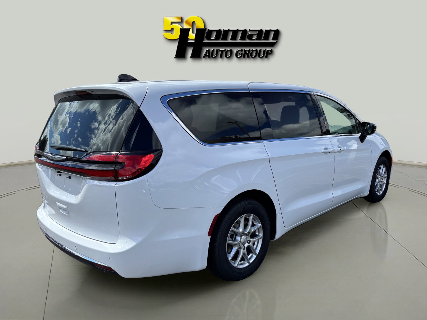 New 2026 Chrysler Pacifica Select image 5
