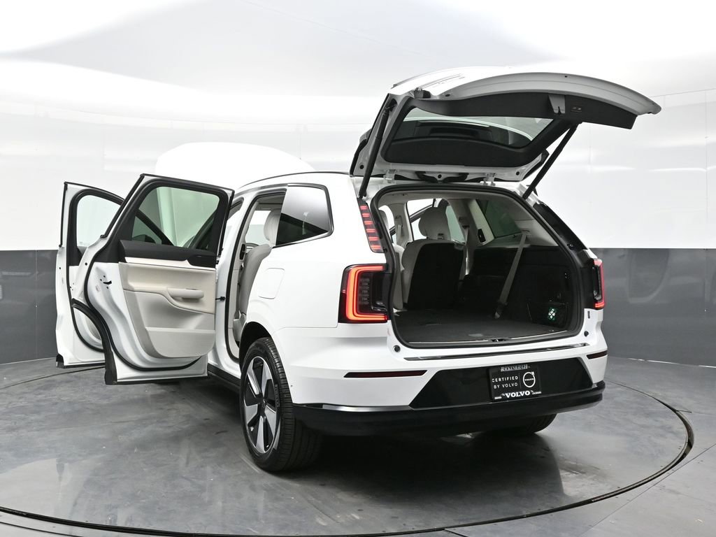 Used 2025 Volvo EX90 Plus image 40