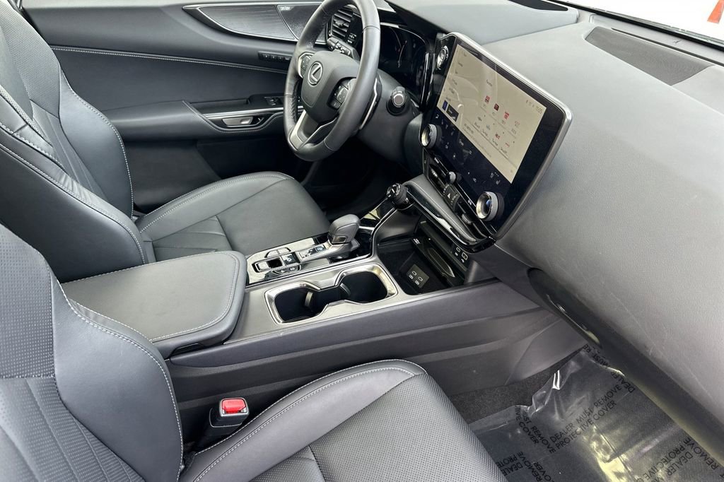 Used 2025 Lexus NX 350 AWD w/ Luxury Package image 16