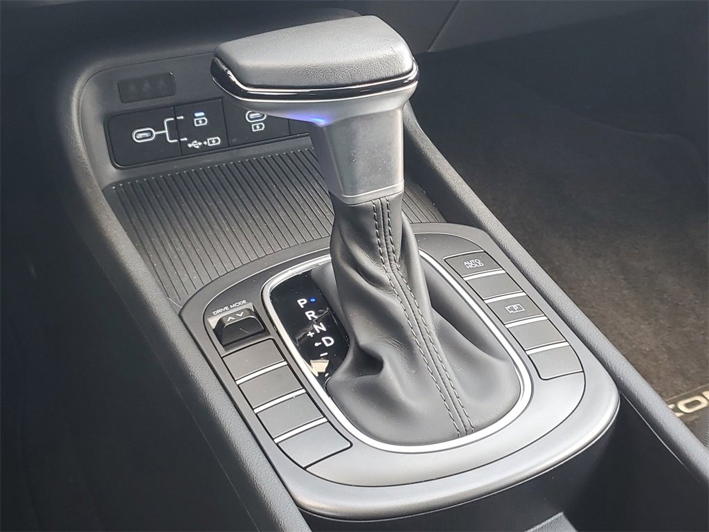 Used 2025 Hyundai Kona SEL image 33