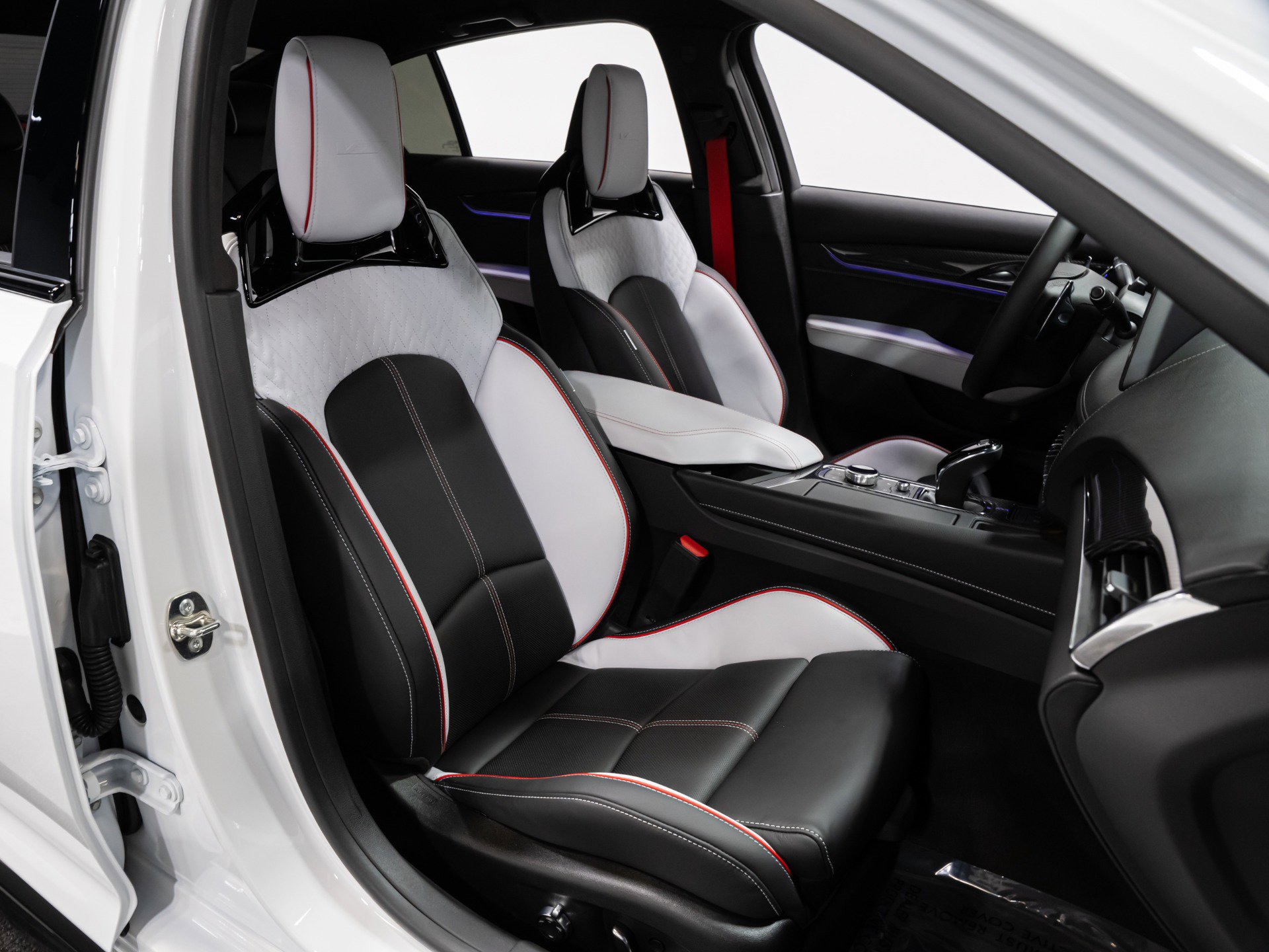 Used 2026 Cadillac CT5 V Blackwing w/ Carbon Fiber 1 Package image 63