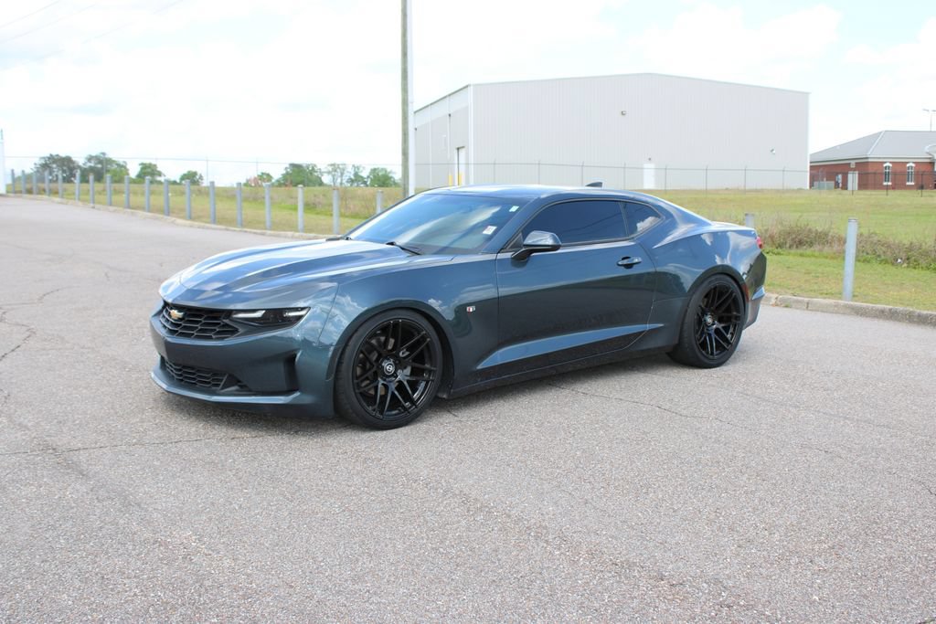 Used 2021 Chevrolet Camaro LT RWD image 2
