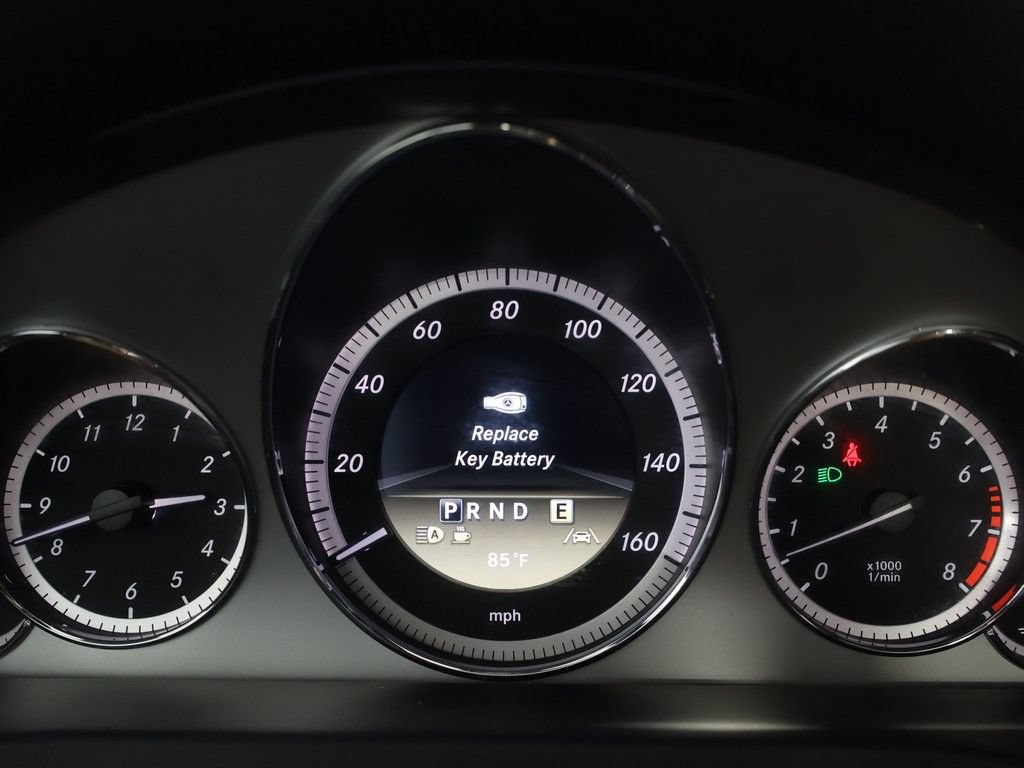 Used 2012 Mercedes-Benz E 350 4MATIC Coupe image 39