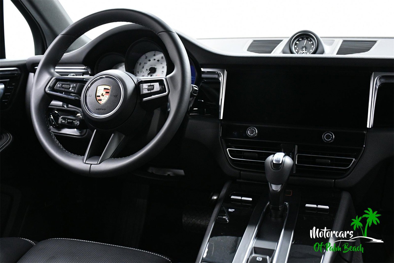 Used 2025 Porsche Macan Turbo image 46