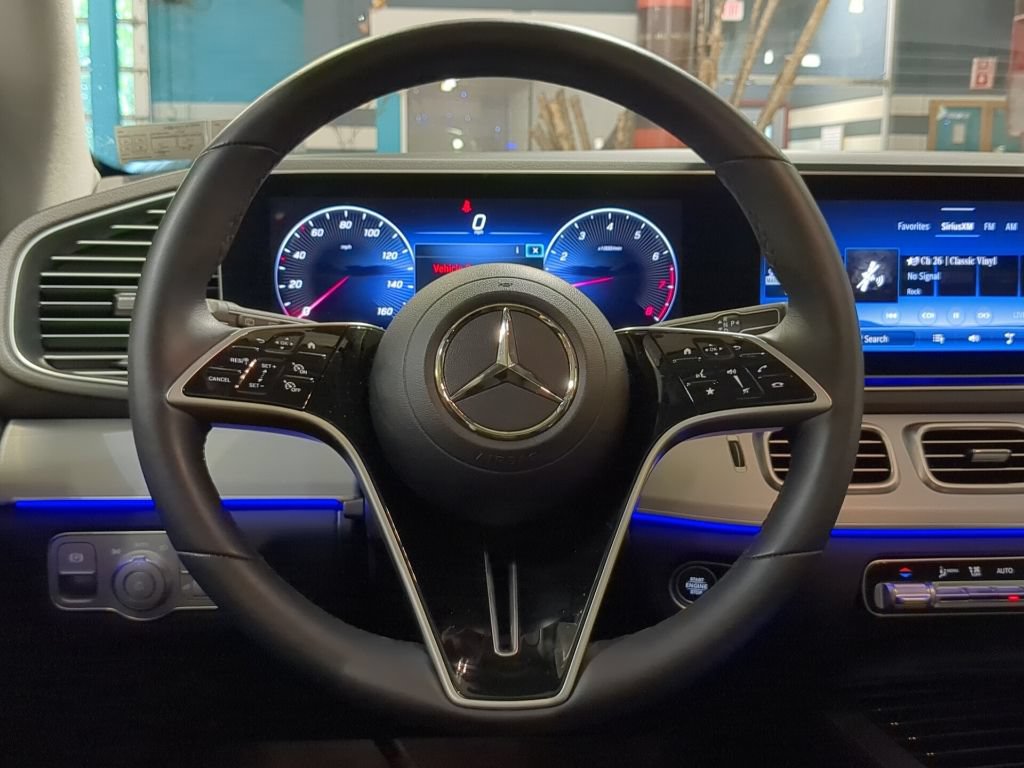 Used 2026 Mercedes-Benz GLE 350 4MATIC image 2