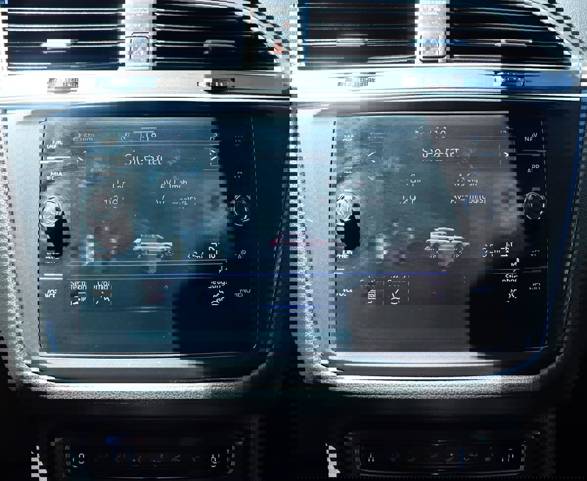 Used 2021 Volkswagen Tiguan SEL Premium R-Line image 54