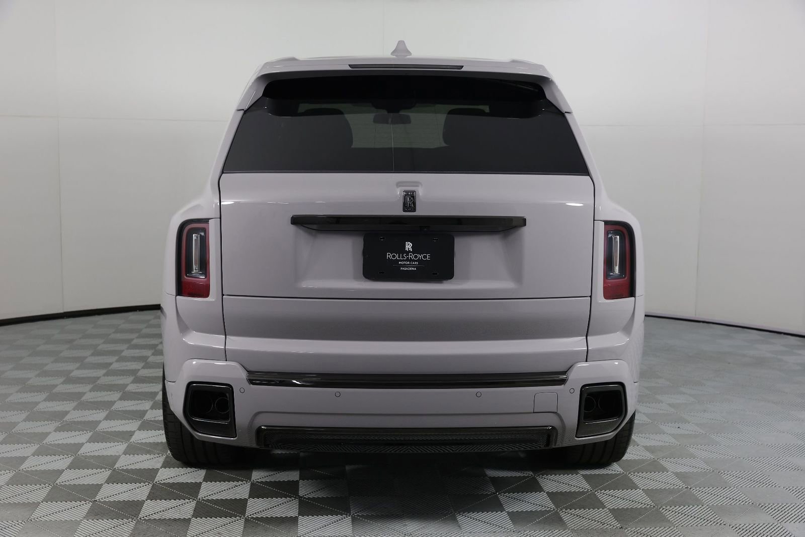 New 2026 Rolls-Royce Cullinan Black Badge image 6