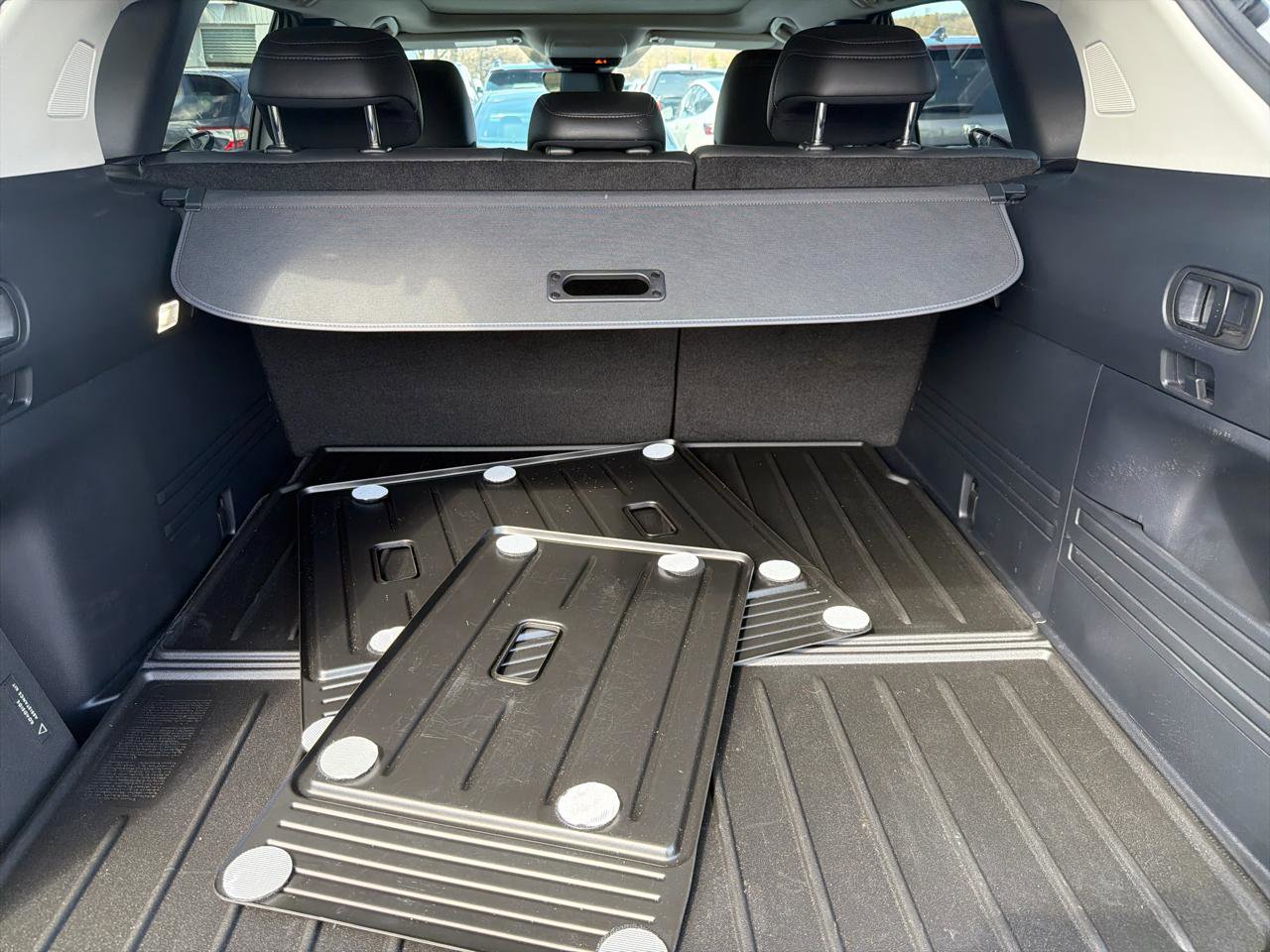 Used 2025 MAZDA CX-50 AWD 2.5 Hybrid w/ Weather Package image 11