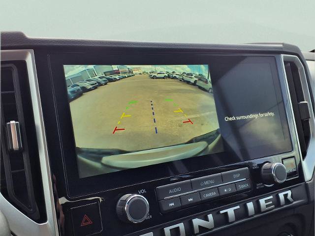 Certified 2025 Nissan Frontier SV image 17