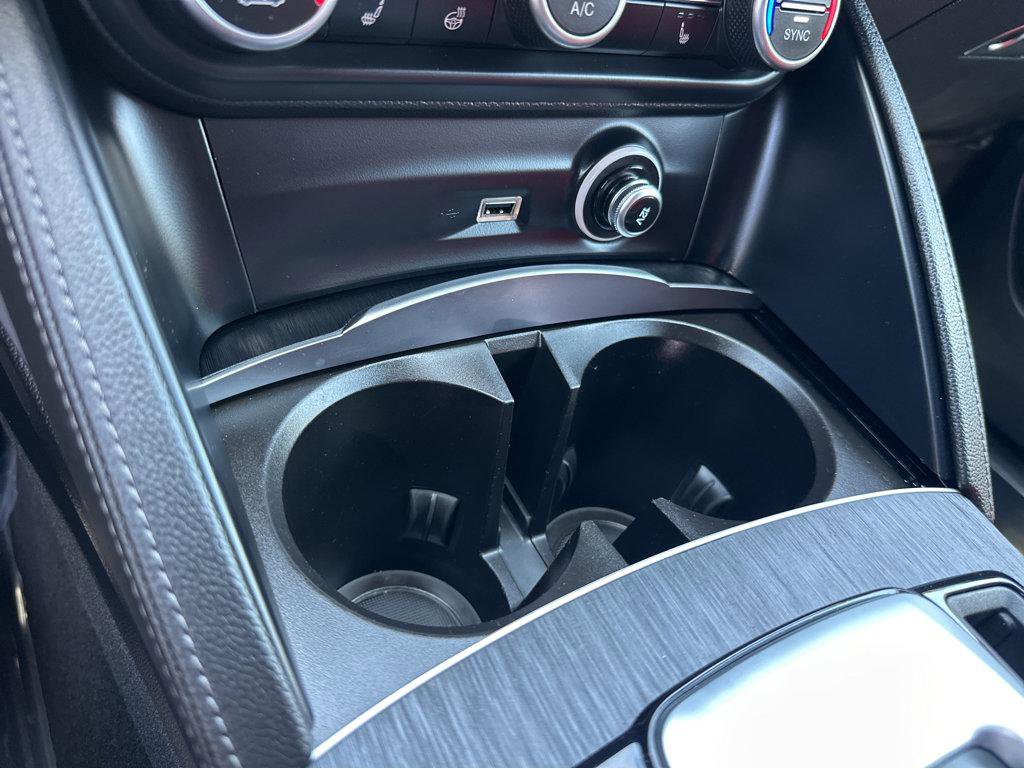 Used 2023 Alfa Romeo Stelvio Sprint RWD image 27