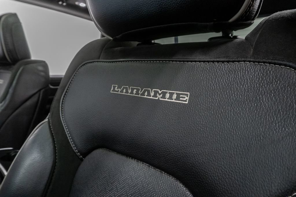 Used 2020 RAM 1500 Laramie w/ Sport Appearance Package AWD/4WD image 13