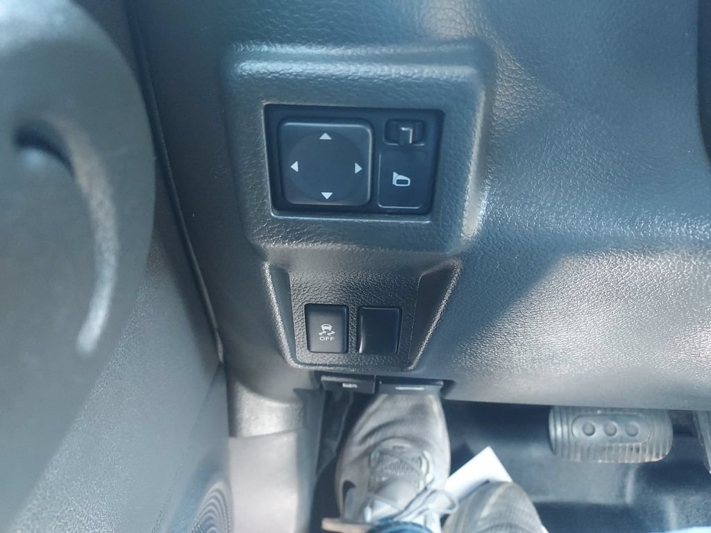 Used 2014 Nissan Cube 1.8 SL w/ Interior Designer Package FWD image 20