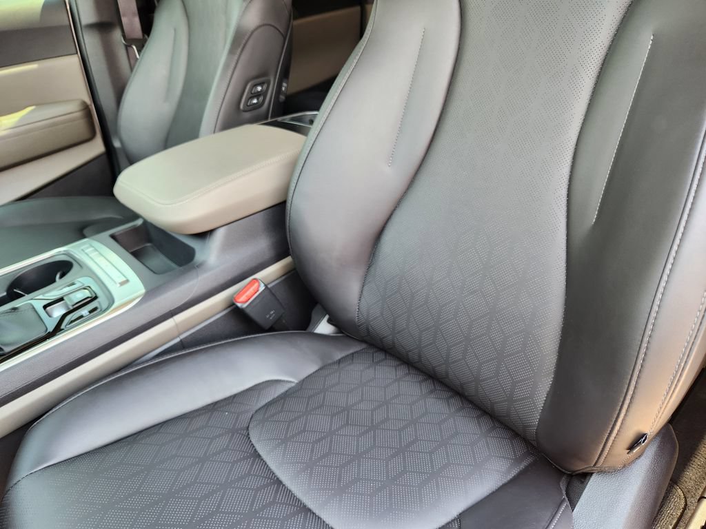 Certified 2025 Kia Carnival EX FWD image 16
