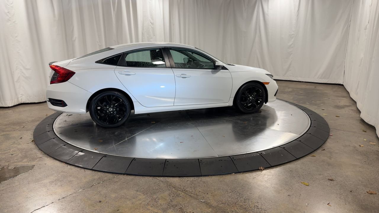 Used 2019 Honda Civic Sport image 2