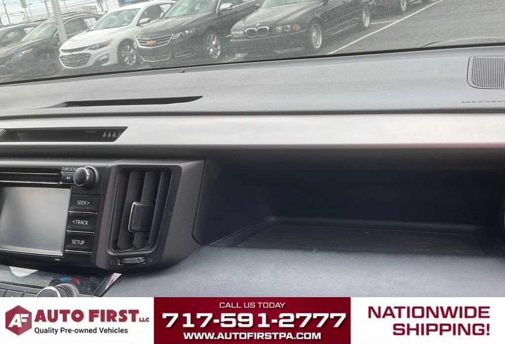 Used 2018 Toyota RAV4 XLE AWD/4WD image 15