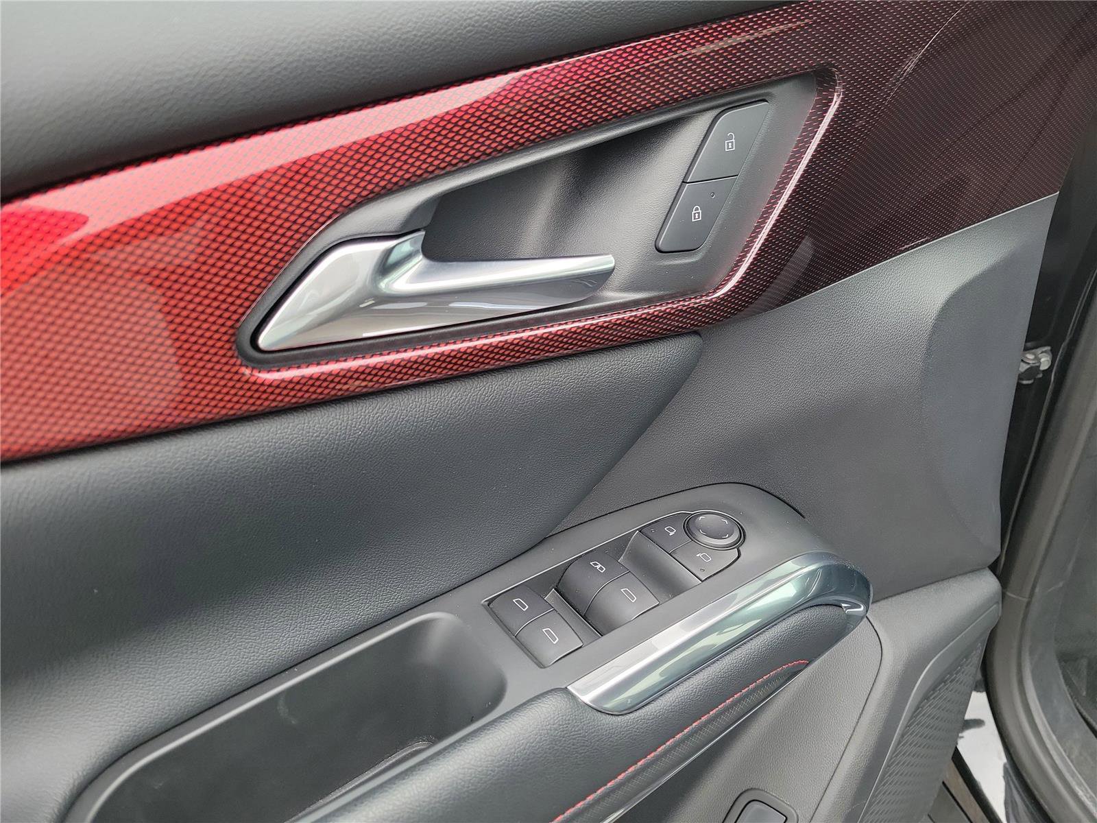 Used 2025 Chevrolet Traverse Z71 w/ Driver Confidence Package AWD/4WD image 21