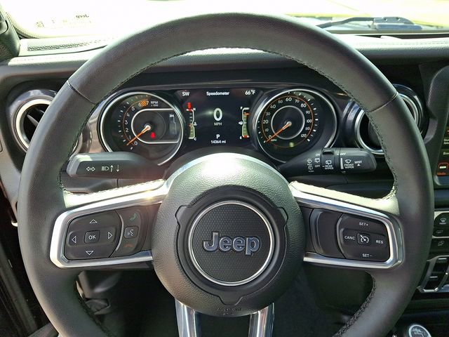 Used 2023 Jeep Wrangler Altitude image 19