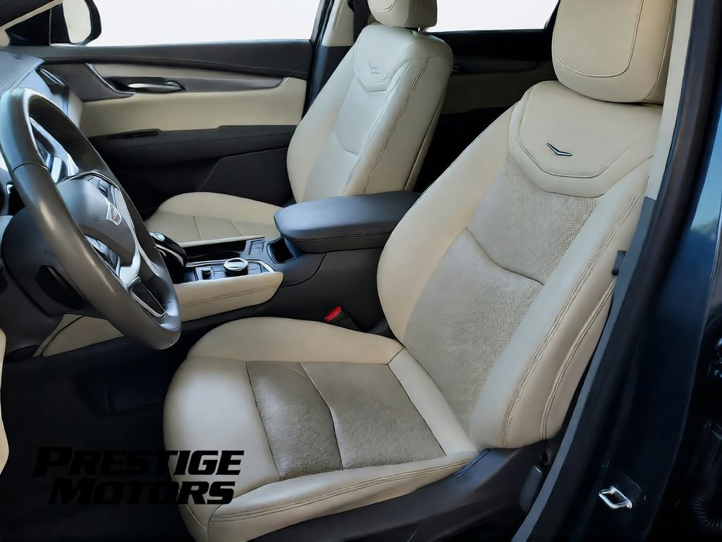 Used 2020 Cadillac XT5 Premium Luxury AWD/4WD image 18