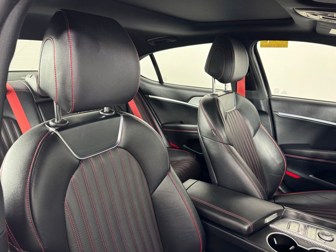 Used 2023 Genesis G70 2.0T w/ Sport Prestige Package image 36