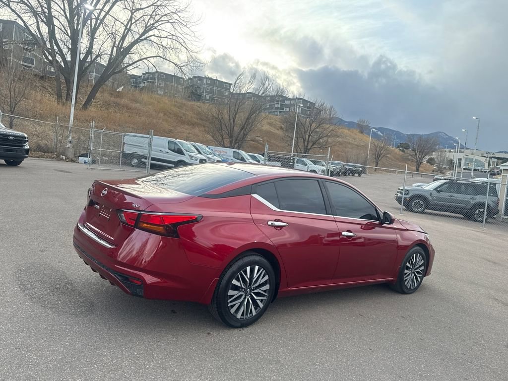 Used 2023 Nissan Altima 2.5 SV image 8