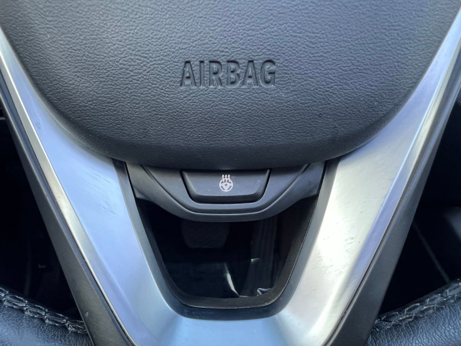 Used 2021 BMW 330e w/ Premium Package image 33