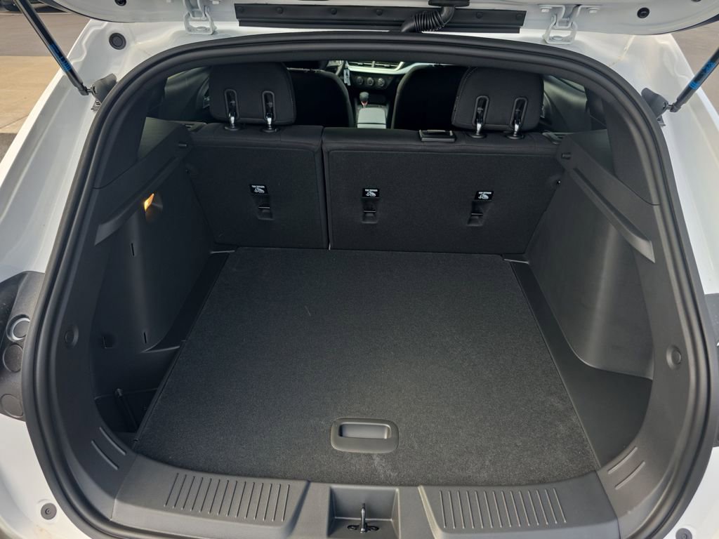 New 2026 Chevrolet Trax RS w/ Sunroof Package image 23