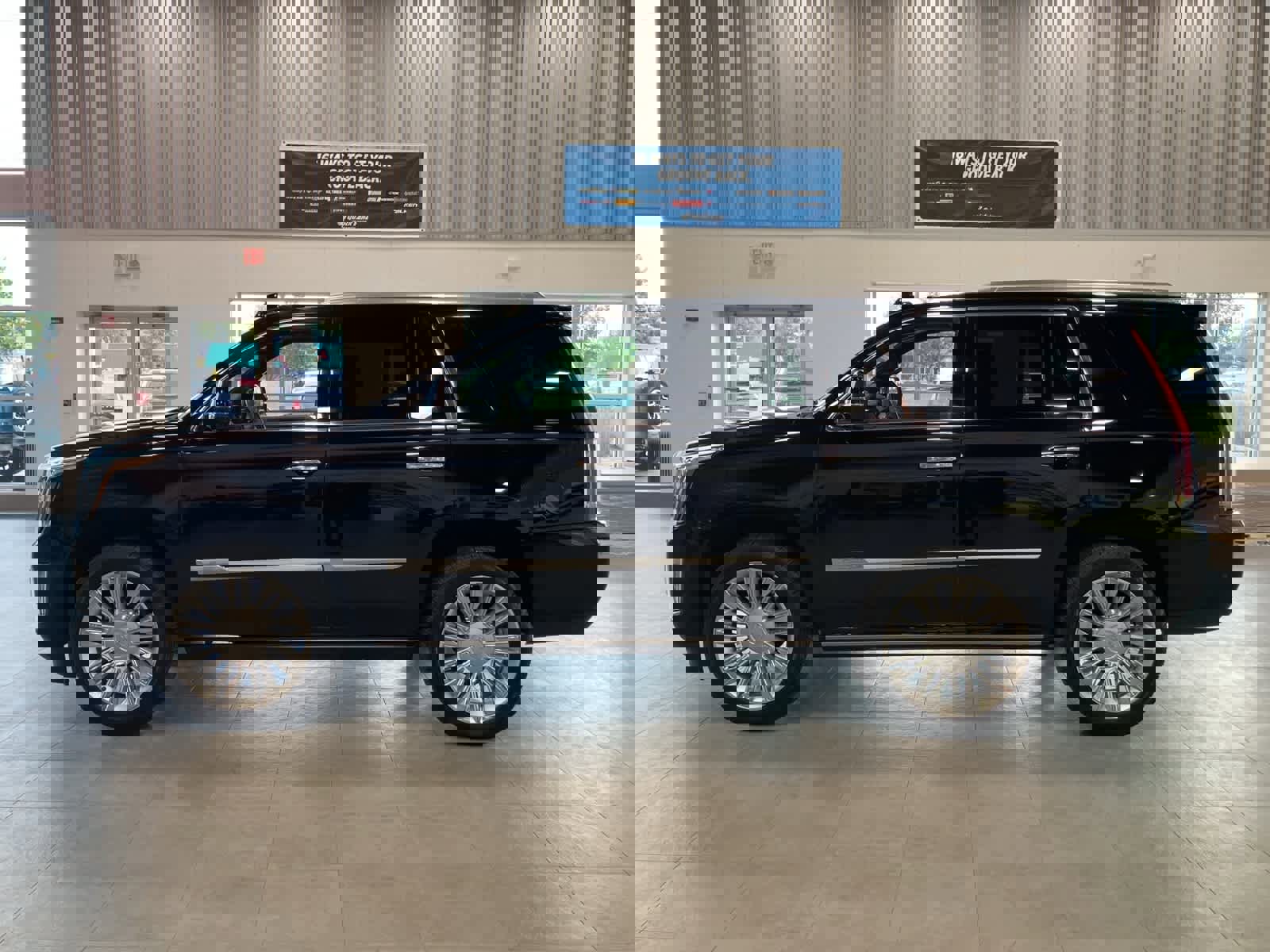 Used 2019 Cadillac Escalade Platinum image 8