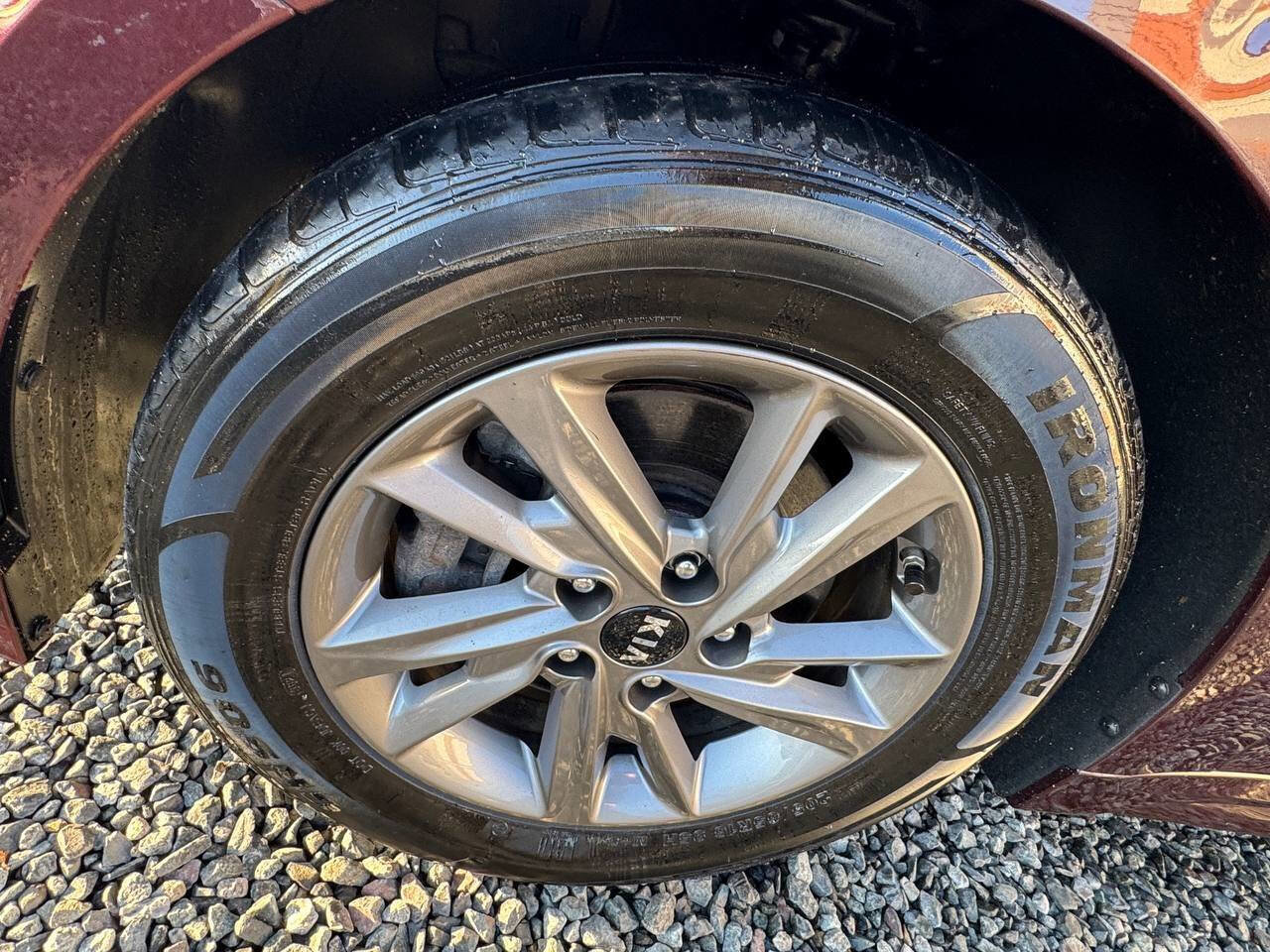 Used 2020 Kia Optima LX image 27