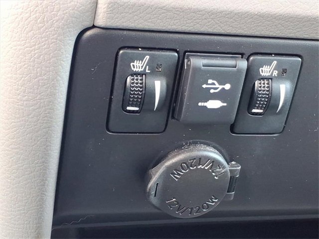 Used 2020 Toyota Sienna XLE image 8